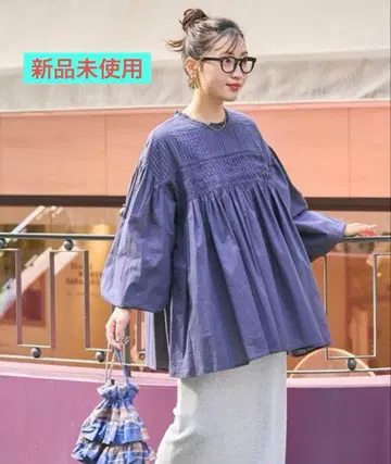 미사용 새상품 FREAK'S STORE 핀턱 개더 블라우스 네이비