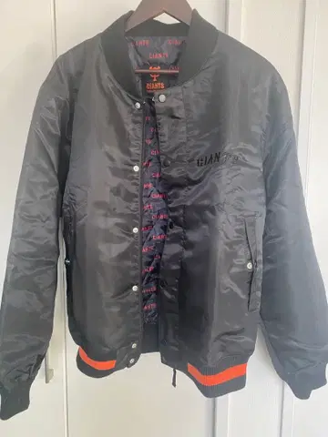 GIANTS 블랙 바시티 자켓 요미우리 자이언츠