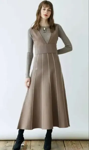 [ LAGUNAMOON ] 바이컬러 스트라이프 니트 점퍼 스커트 모카