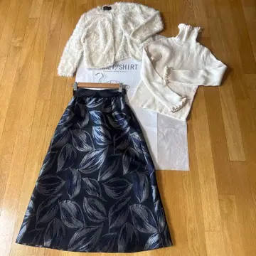 앙데팡당 스커트 주얼 체인지즈 가디건 알라만다 니트