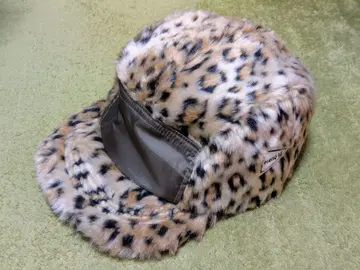 플리스 캡 레오파드 무늬