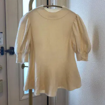 새상품급 CELFORD(셀포드) 반팔 스웨터 사이즈 36 S 여성용