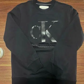 CALVIN KLEIN JEANS 블랙 맨투맨 S