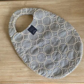 미나 페르호넨의 에그 백