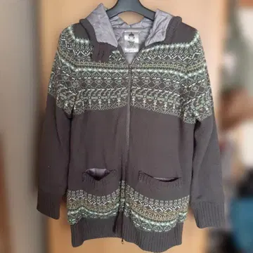 펠리시모 페어아일 니트 사용 후드 부착 퀼팅 자켓