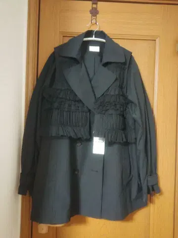 택 포함 새상품 A라인 캔디 슬리브 트렌치코트 사이즈 38 블랙 2way