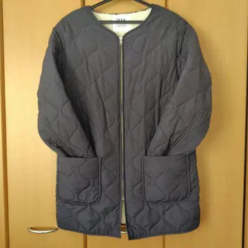 ikka 퀼팅 코트 중 보아