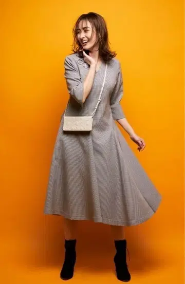 새상품급 셀포드 CELFORD 트위스트 카슈쿨 원피스 34op0214