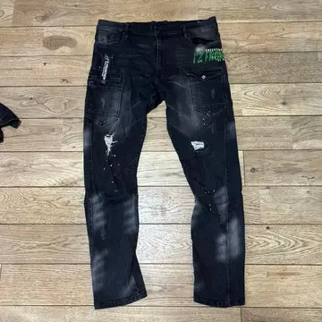 블랙 데미지 데님 팬츠와 자켓 세트