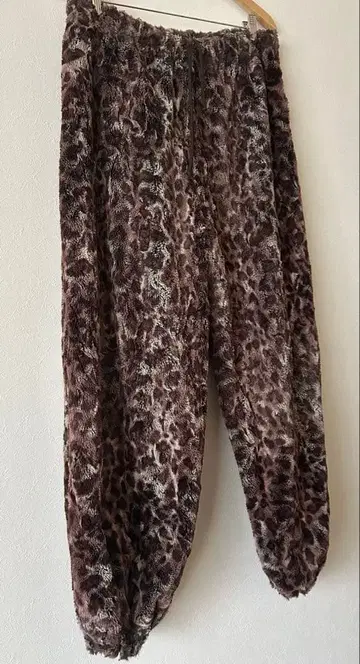 SOU SOU 표범 보아 궁중 밑단 팬츠