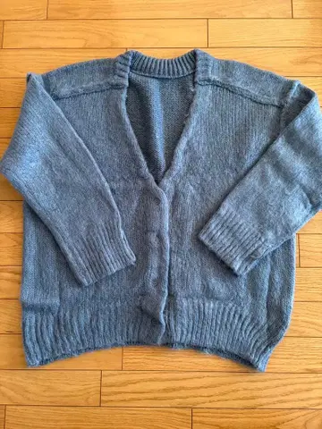 프릭스스토어 가디건 니트 블루