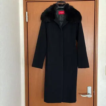 INGNI 블랙 롱 코트 퍼 카라 부착