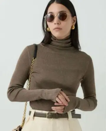 [ 새상품 택 포함 ] Chaos 18G 실크 리브 터틀넥 니트/베이지