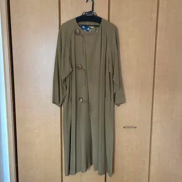 요건 레일 빈티지 실크 롱 코트