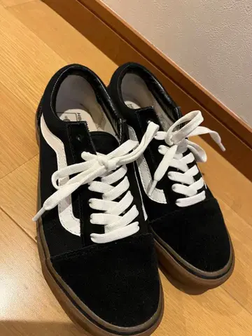 VANS 울트라쿠시 블랙 화이트 스니커즈