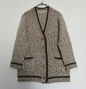 두꺼운 원단 혼방 털실 니트 가디건 화이트 블랙 황토색 따뜻한