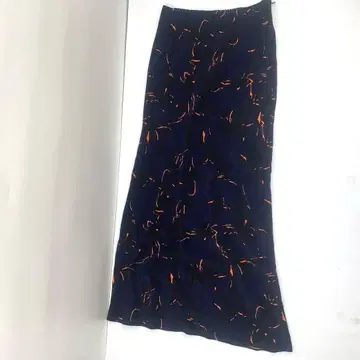 SACRA 롱 스커트 사이즈 표기 [ 36 ] S 사이즈 정도