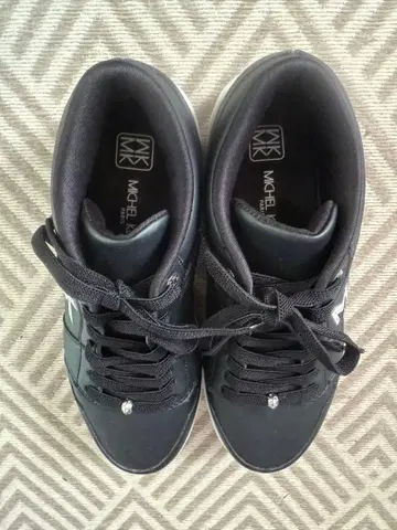 MICHEL KLEIN 블랙 스니커즈