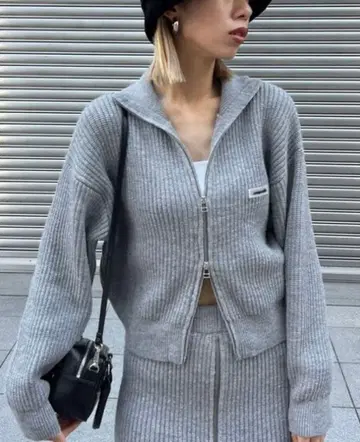 [ EMODA ] 루즈 하이넥 리브 니트