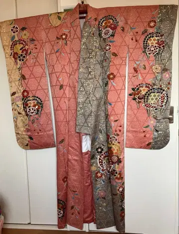 후리소데 등나무 모란 나비 금채 기모노 이중 기모노 새상품급