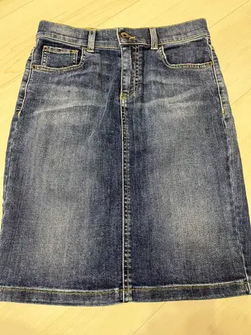 EMPORIO ARMANI 데님 타이트 스커트