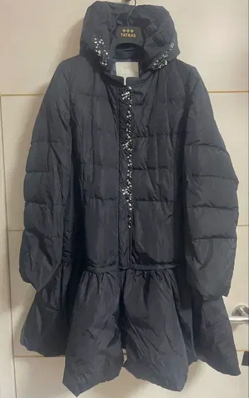 Chesty 페플럼 다운 큐빅 사이즈 1