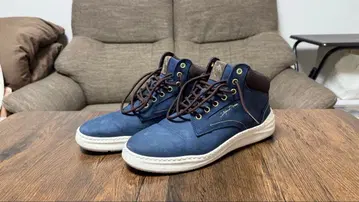 네이비 하이컷 스니커즈