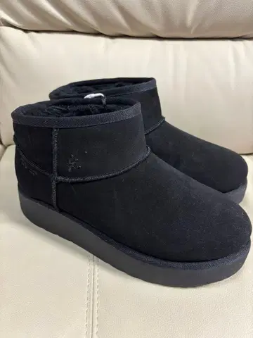 SKECHERS KEEP COZY (블랙) 169143