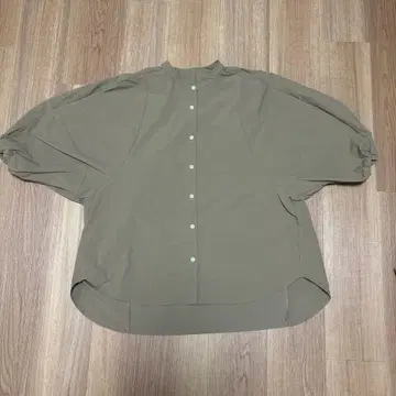 새상품급 HEREIAM 카키 볼륨 슬리브 셋업