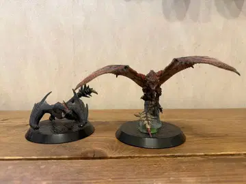 리오레우스 나르가쿠르가 피규어 2체 세트