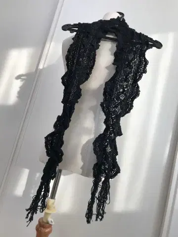 미사용 핑크하우스 꽃 무늬편 탈부착 카라 악센트 블랙 일본제