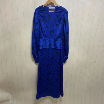 Lallia Mu 라리아 허리 2WAY 프린트 원피스