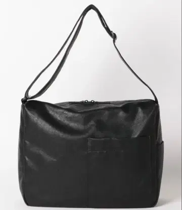 새상품 로리즈팜 야와라카 바디 백 블랙