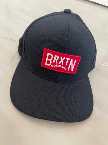 BRIXTN 네이비 캡