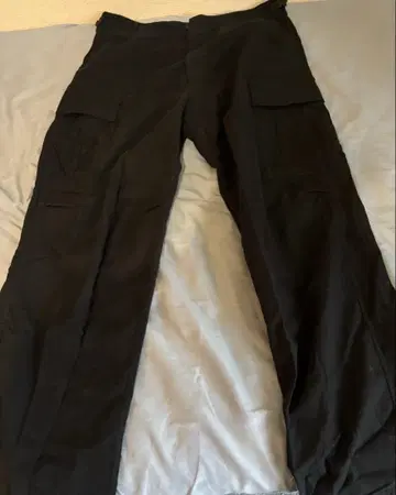 카고 팬츠 블랙 포켓 부착