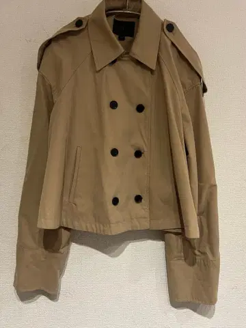 ZARA 숏 케이프 트렌치코트