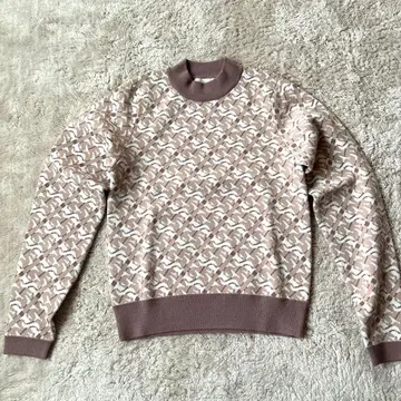 에이미 이스트 월 니트 핑크