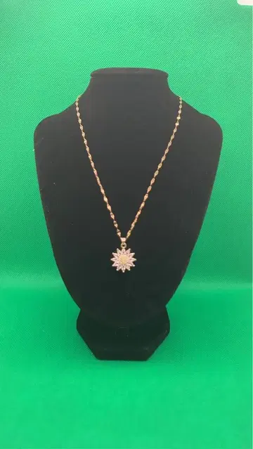 골드 태양의 꽃 펜던트 목걸이