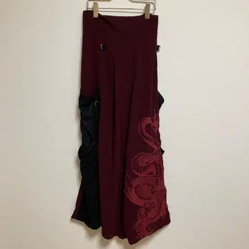 Qutie Frash 드래곤 프린트 와이드 레그 팬츠