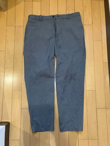 유니클로 그레이 슬랙스 심플한 디자인 L 사이즈