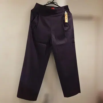 데프레 와이드 팬츠 턱 포함 클리닝 완료