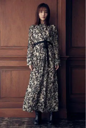 다나카 미나미 x CLANE FLORETSOPAL 원피스