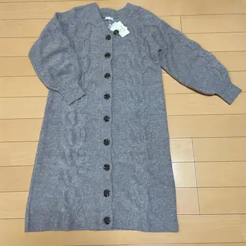 Larmoire de luxe 긴팔 가디건 F 사이즈