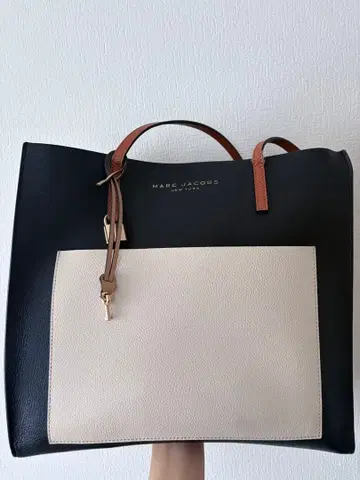 MARC JACOBS 토트백 블랙/베이지
