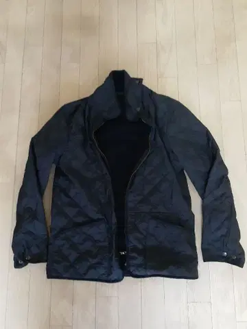 블랙 퀼팅 집업 자켓