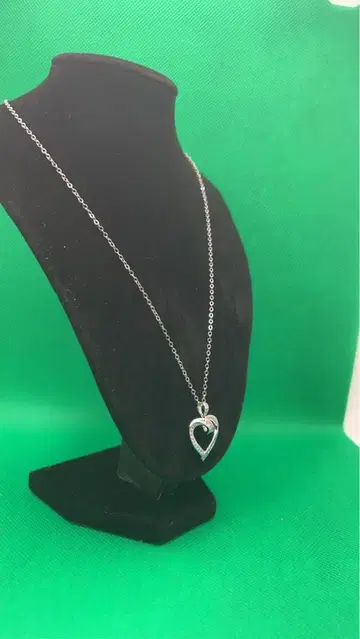 하트형 펜던트 목걸이