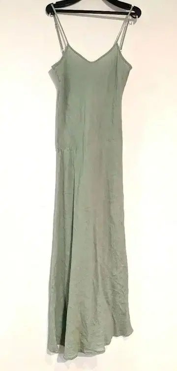 baserange 베이 Dydine Dress