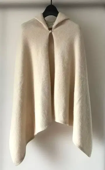 [ 새상품급 ] 시빌라 후드 부착 케이프 코트