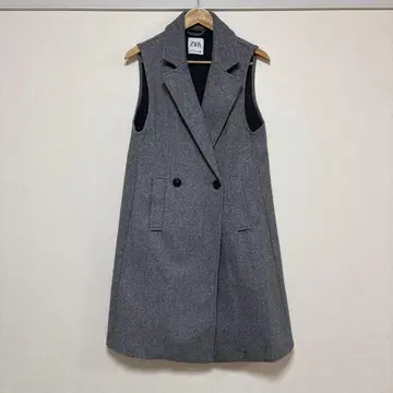 ZARA 자라 슬리브리스 코트 노슬리브 코트