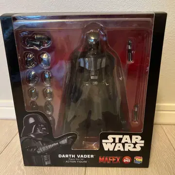 MAFEX 045 다스 베이더 액션 피규어